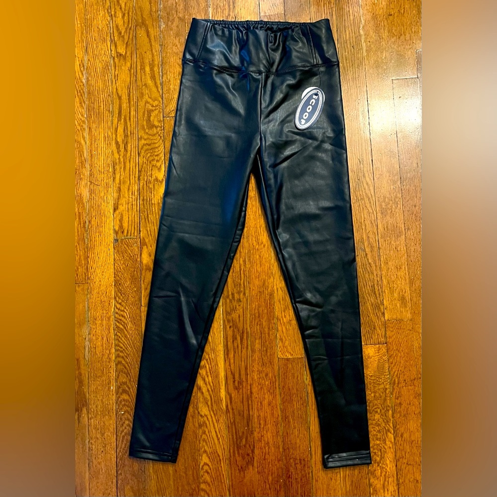 Scoop vegan leather leggings NWT